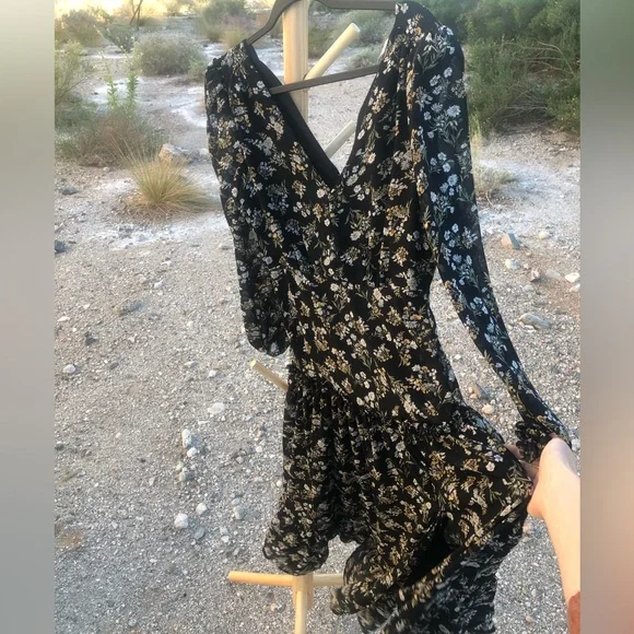 ASTR the label bohemian maxi black yellow floral long sleeve dress - Picture 4 of 14